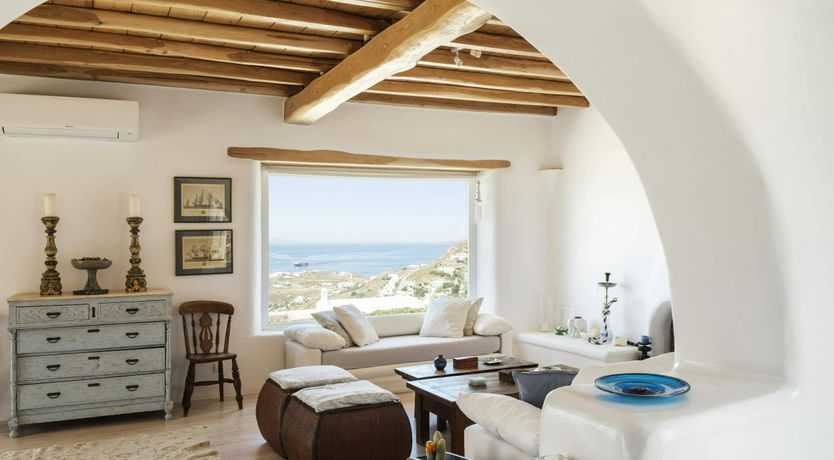 Photo of Gentle Grecian Ambiance