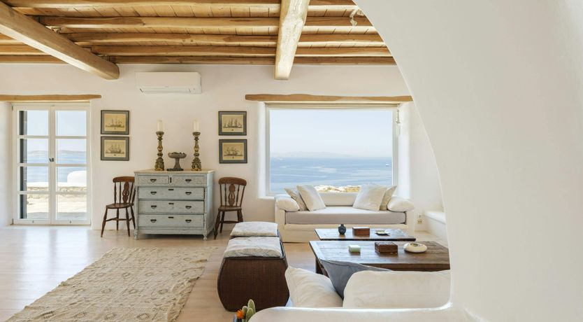 Photo of Gentle Grecian Ambiance