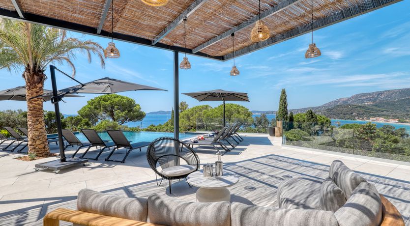 Photo of Refined Horizon