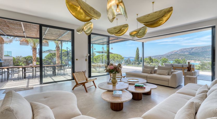 Photo of Refined Horizon