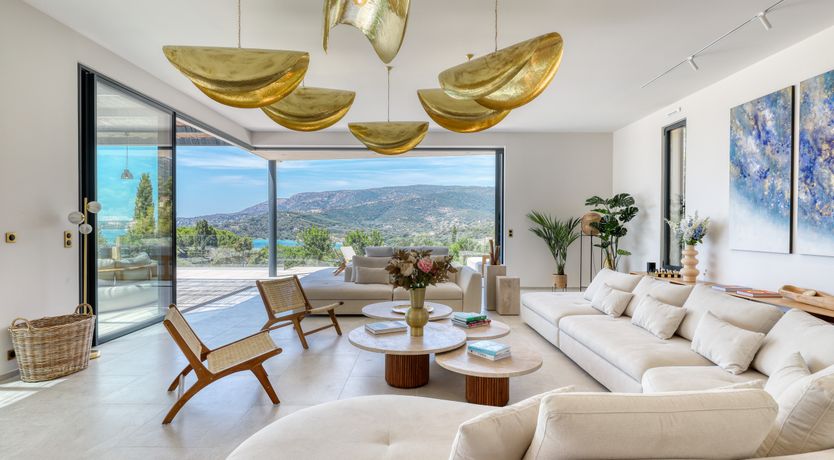 Photo of Refined Horizon