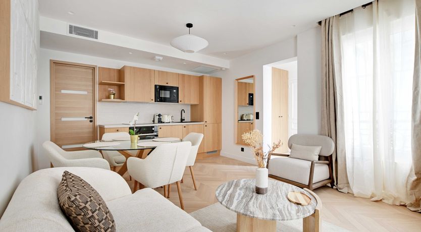 Photo of Boulevard Light