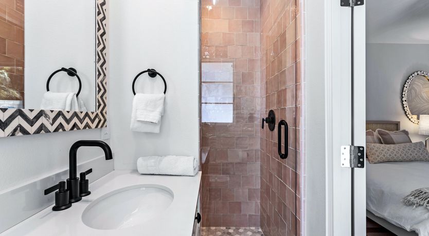 Photo of Palms Whisper