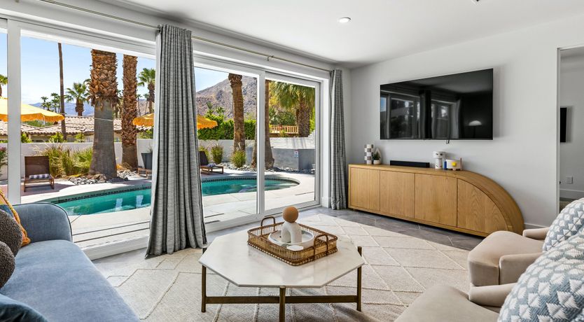 Photo of Palms Whisper