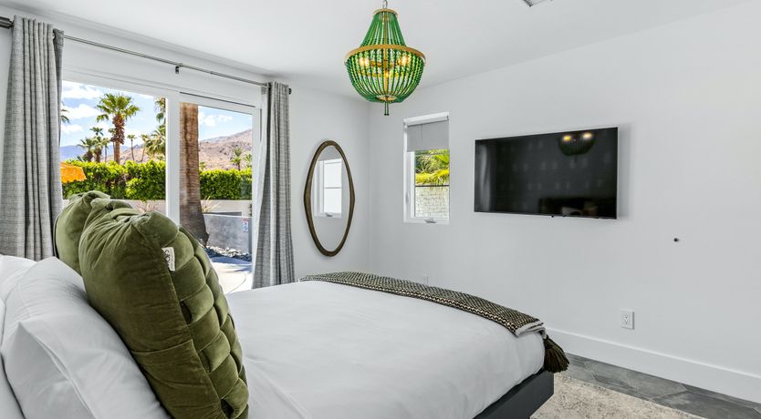 Photo of Palms Whisper