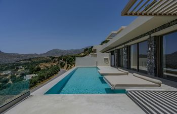 Bay Grand Place Holiday Home