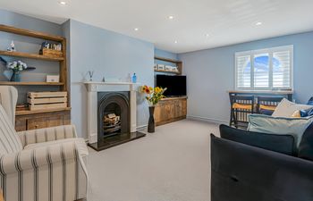 Seaside Shine Holiday Home