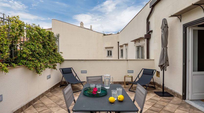 Photo of Jewel & Stone