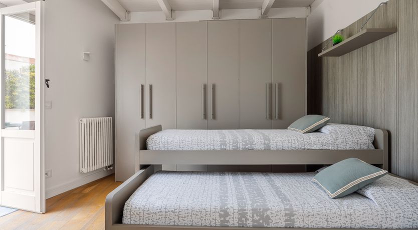 Photo of Jewel & Stone