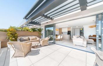 Penthouse Plunge Holiday Home