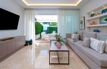 Golf & Waves Holiday Home