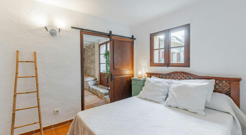 Photo of Mallorcan Muse