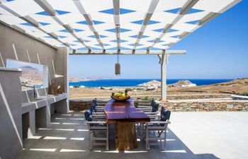 Golden Island Hideaway Holiday Home