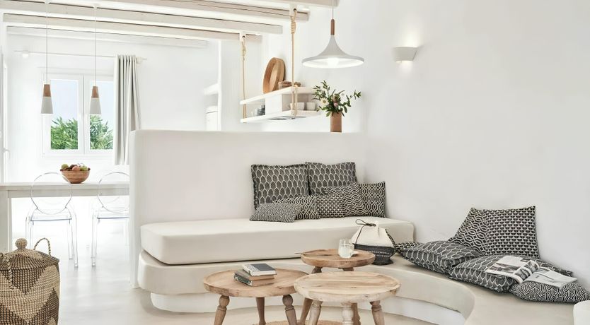Photo of Naxos Calm