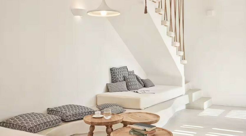 Photo of Naxos Calm