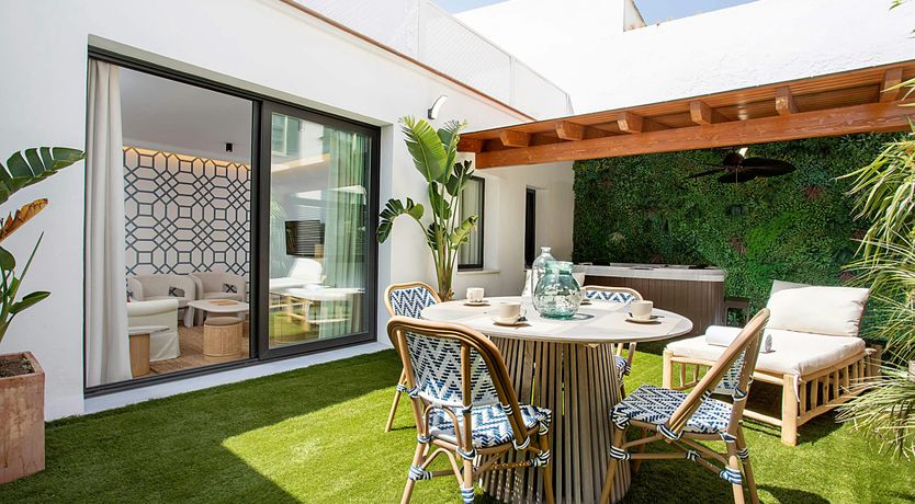 Photo of The Amber Jewel