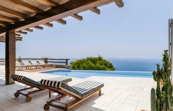 Island Sunsets Holiday Home