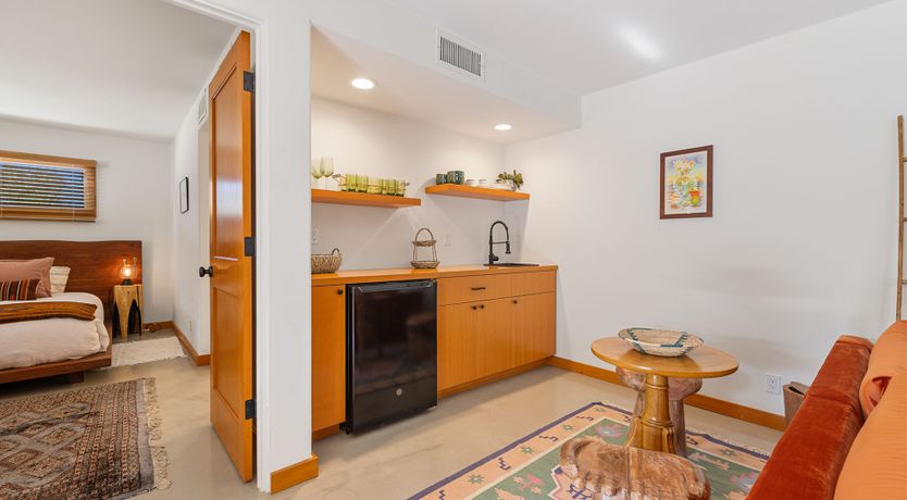 Photo of Mirage Heights