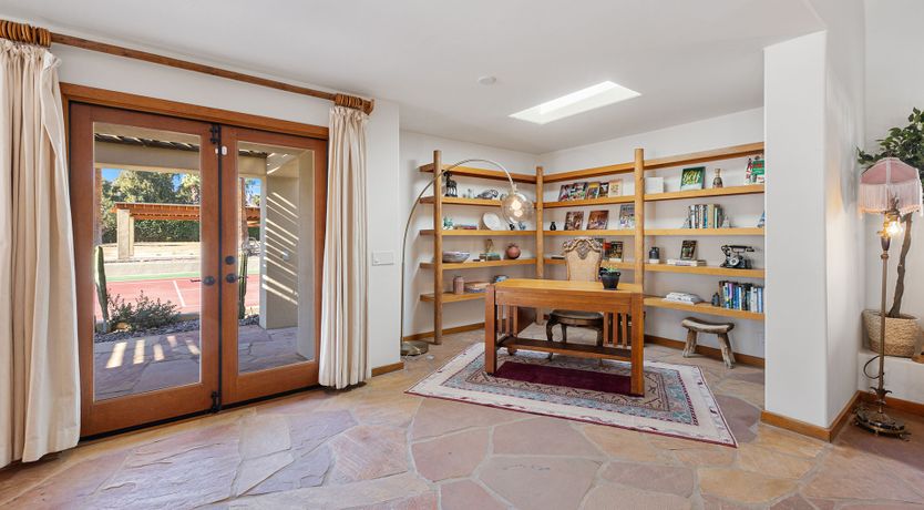 Photo of Mirage Heights