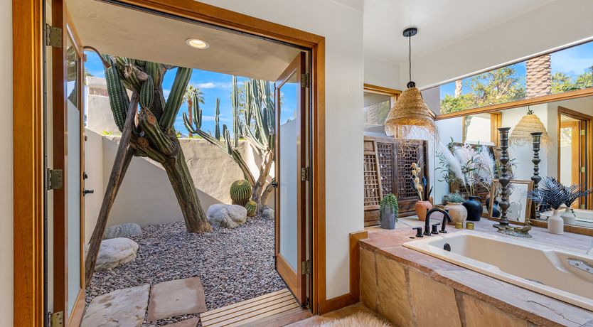 Photo of Mirage Heights