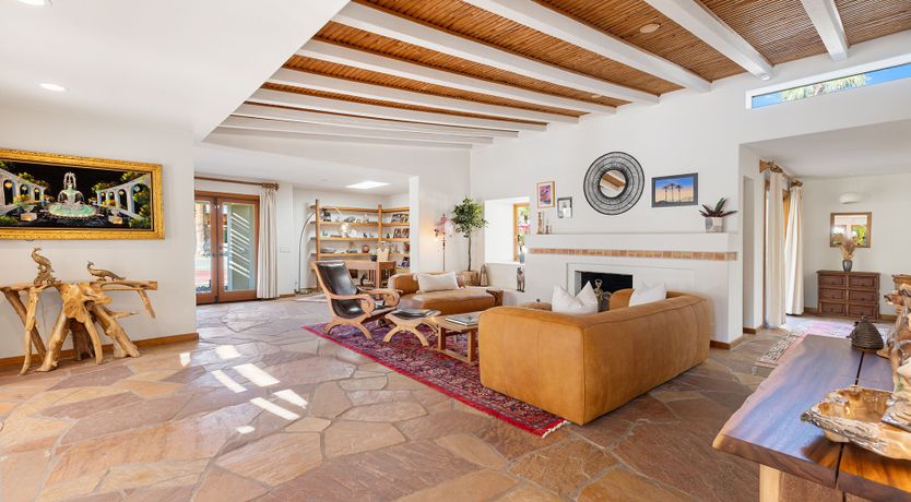 Photo of Mirage Heights