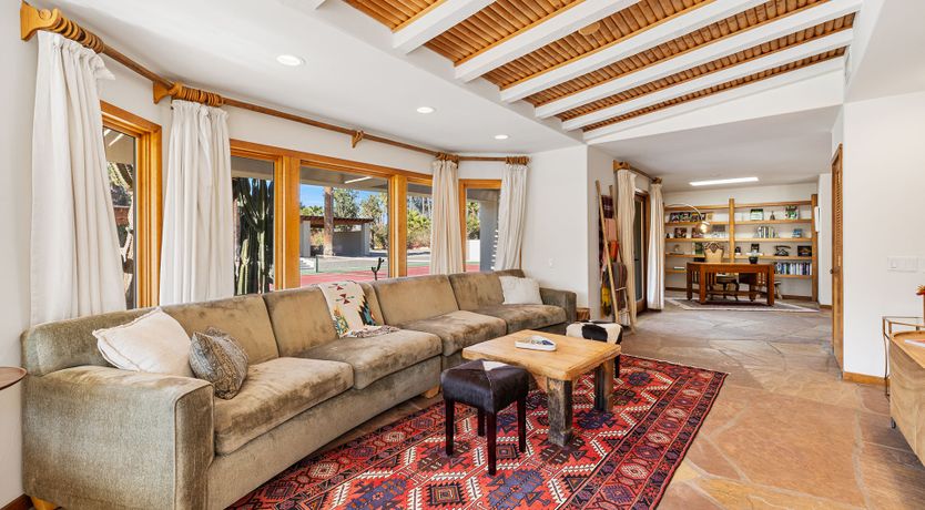 Photo of Mirage Heights