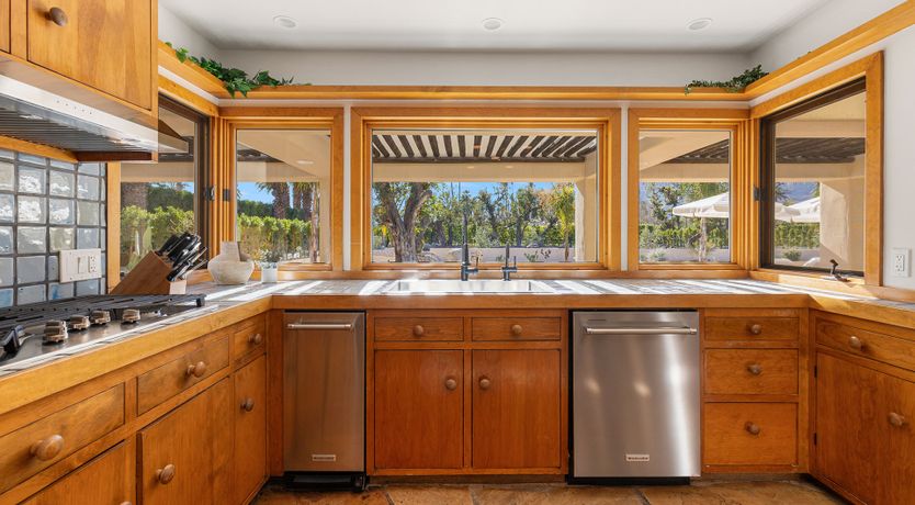 Photo of Mirage Heights