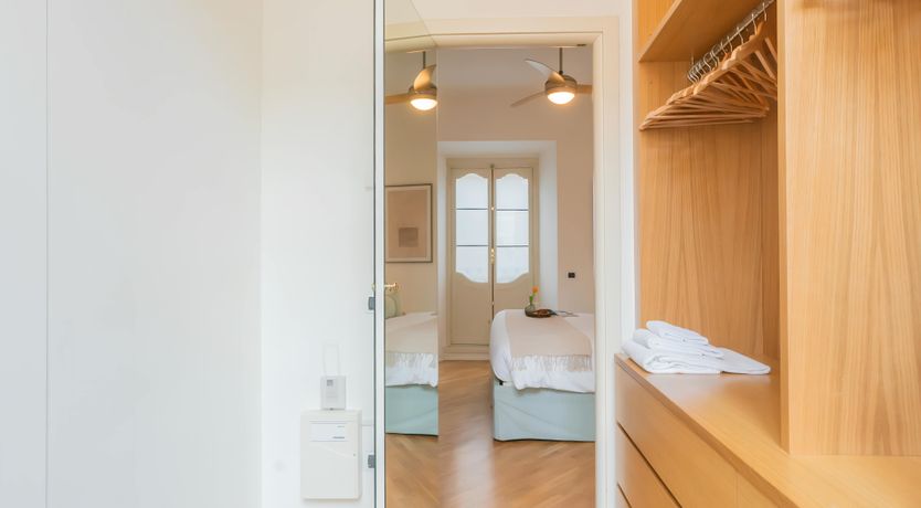 Photo of Como Delight