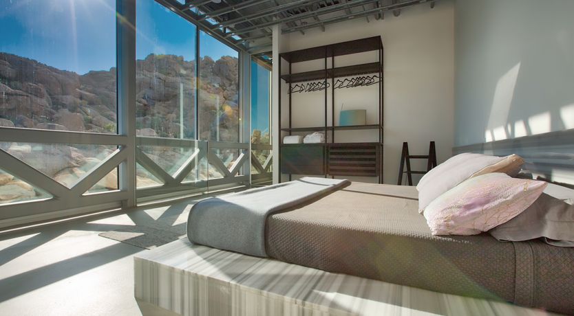 Photo of The Invisible House