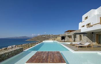 Cycladic Wonder Holiday Home