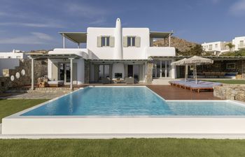 Mykonian Shores Holiday Home
