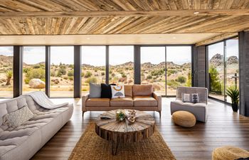 Sunset Foothills Holiday Home