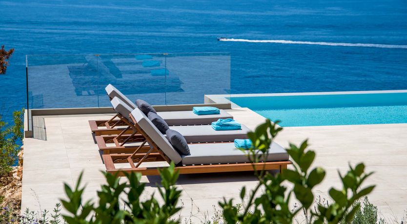 Photo of Emerald & Ochre Bay