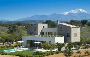 The Wisdom Tree Holiday Home