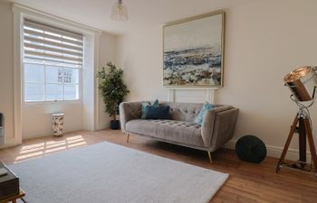 Gardens & Beaches Holiday Home