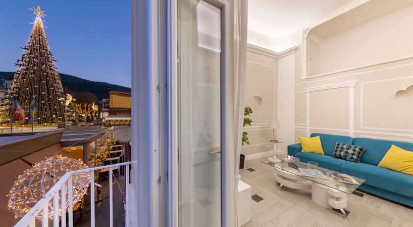 Photo of Royal Blue Suite