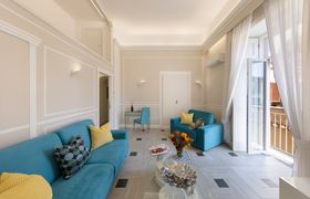 Photo of royal-blue-suite