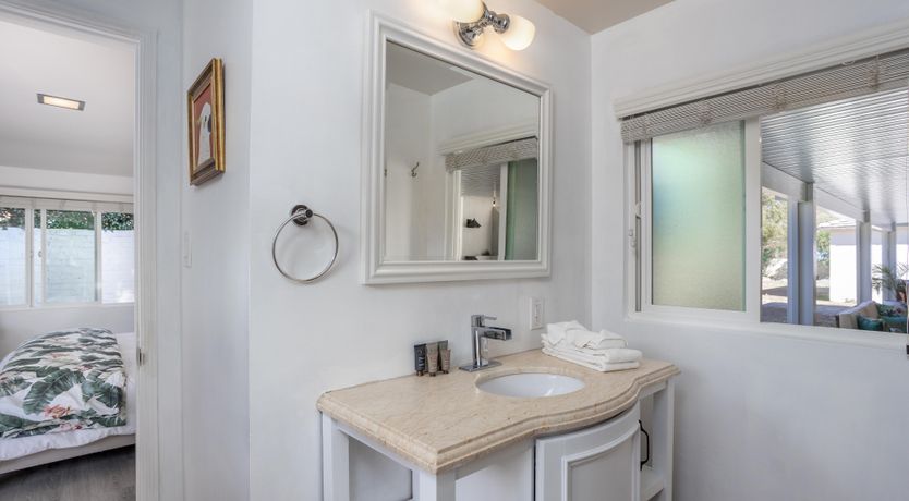 Photo of Famous Faces