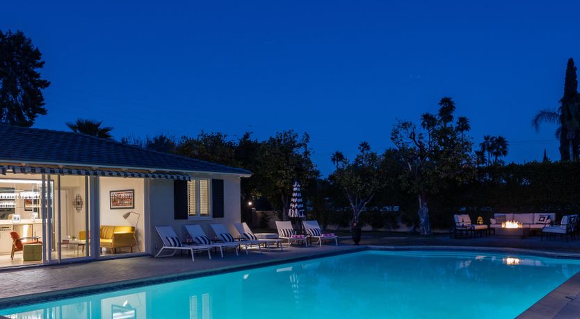 Photo of Famous Faces