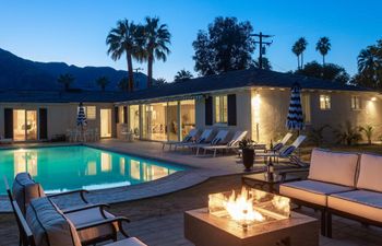 Famous Faces Holiday Home