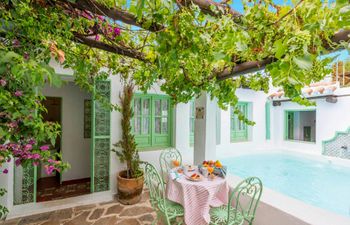 Sunlit Terrace Holiday Home