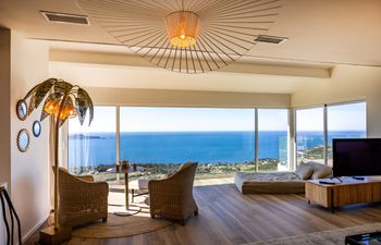The Riviera View Holiday Home