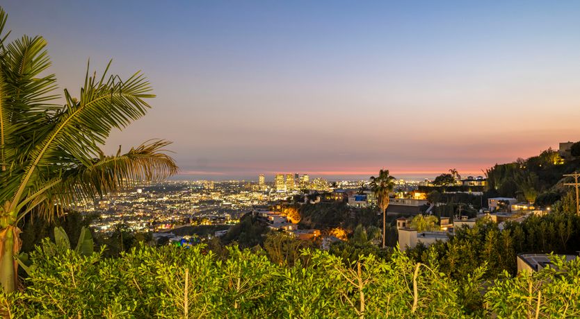 Photo of Hollywood Lights