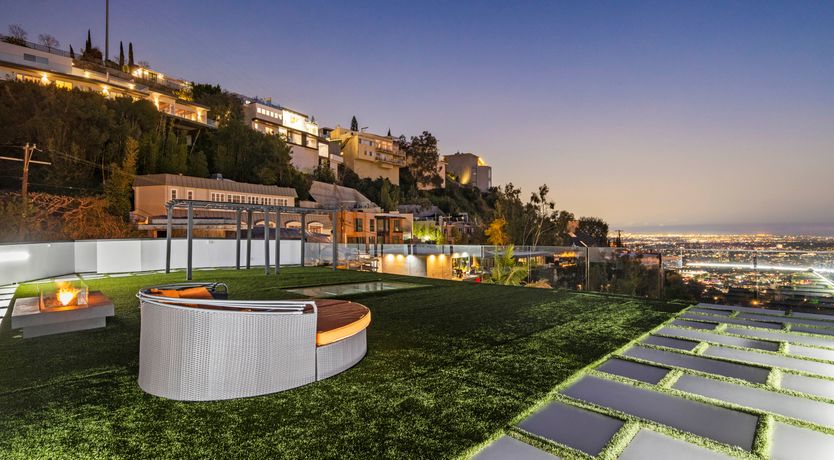 Photo of Hollywood Lights