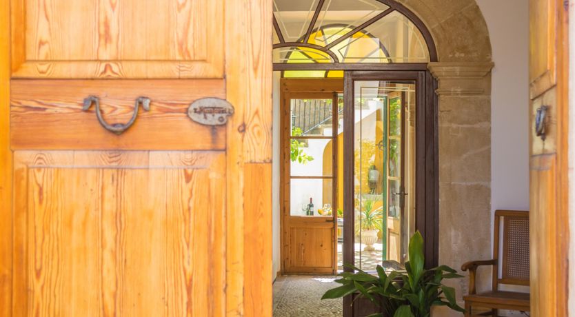 Photo of Light & Lemons