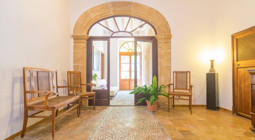 Photo of Light & Lemons