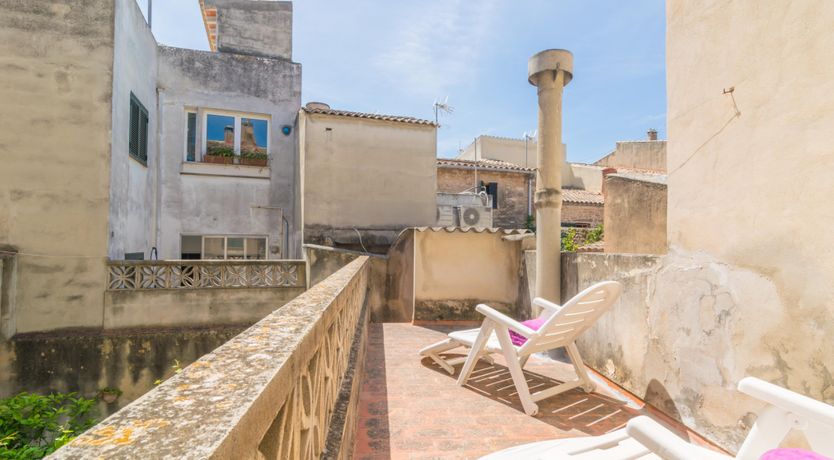 Photo of Light & Lemons