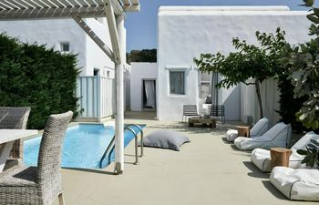 Azure Amphora Views Holiday Home