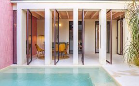 Photo of Golden Courtyard