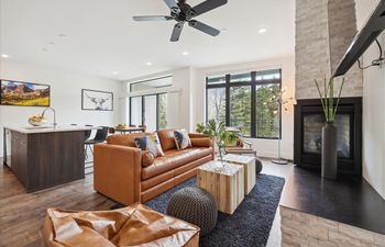 Winding River Holiday Home